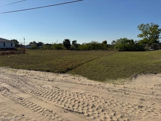 522 NE 15th TER CAPE CORAL, FL 33909