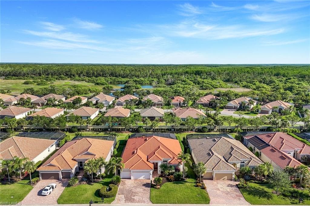 9282 Quarry DR NAPLES, FL 34120