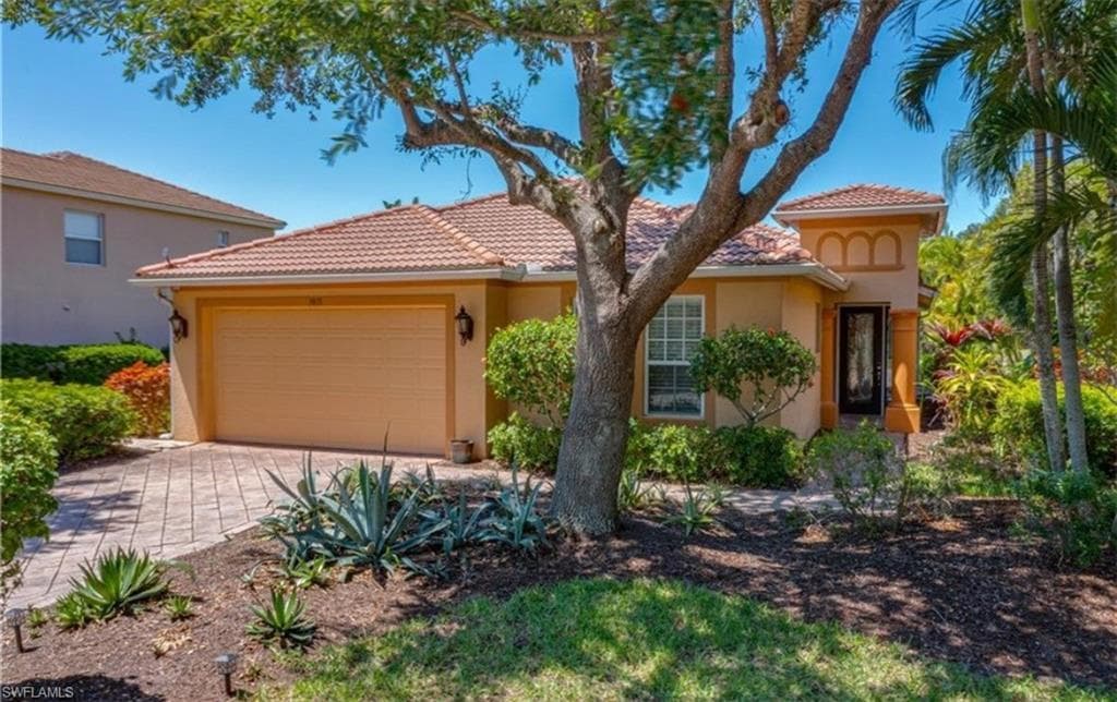 3011 Gray Heron CT NORTH FORT MYERS, FL 33903