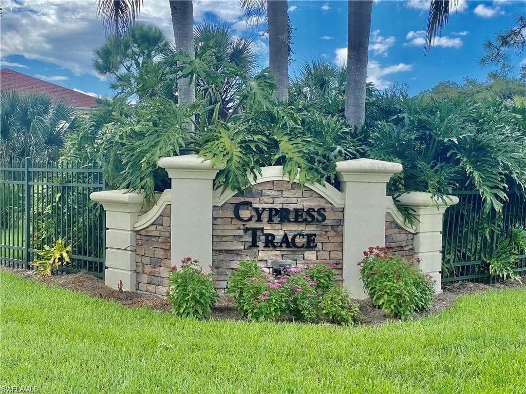 2720 Cypress Trace CIR 2920 NAPLES, FL 34119