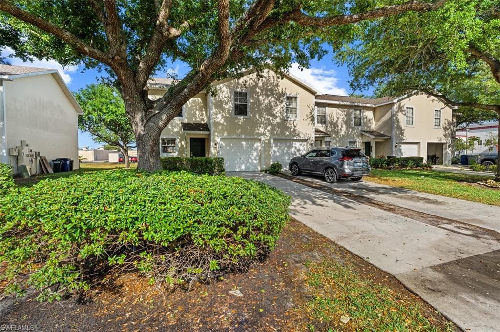 5124 Leeds RD FORT MYERS, FL 33907