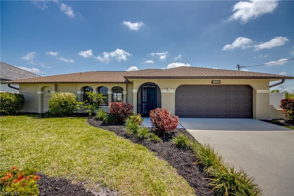 829 NW 33rd PL CAPE CORAL, FL 33993
