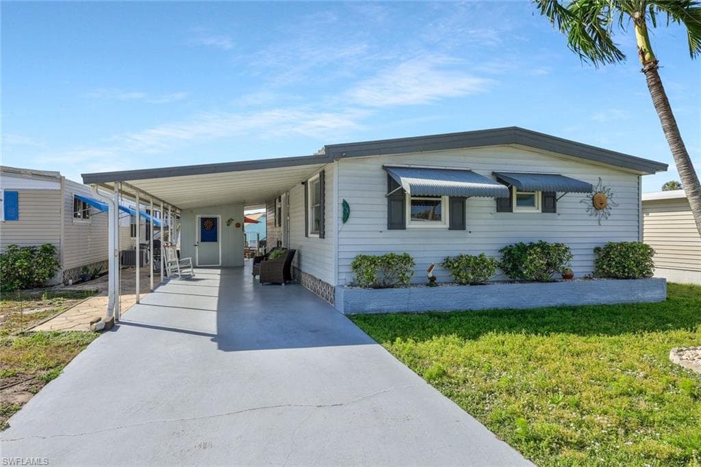 11351 Bougainvillea LN FORT MYERS BEACH, FL 33931
