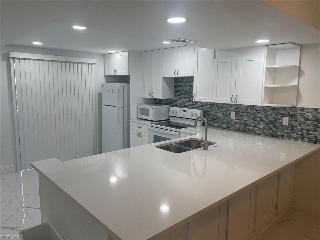 4060 Ice Castle WAY 3 NAPLES, FL 34112