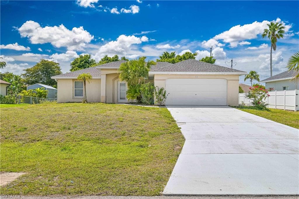 810 SW 8th CT CAPE CORAL, FL 33991