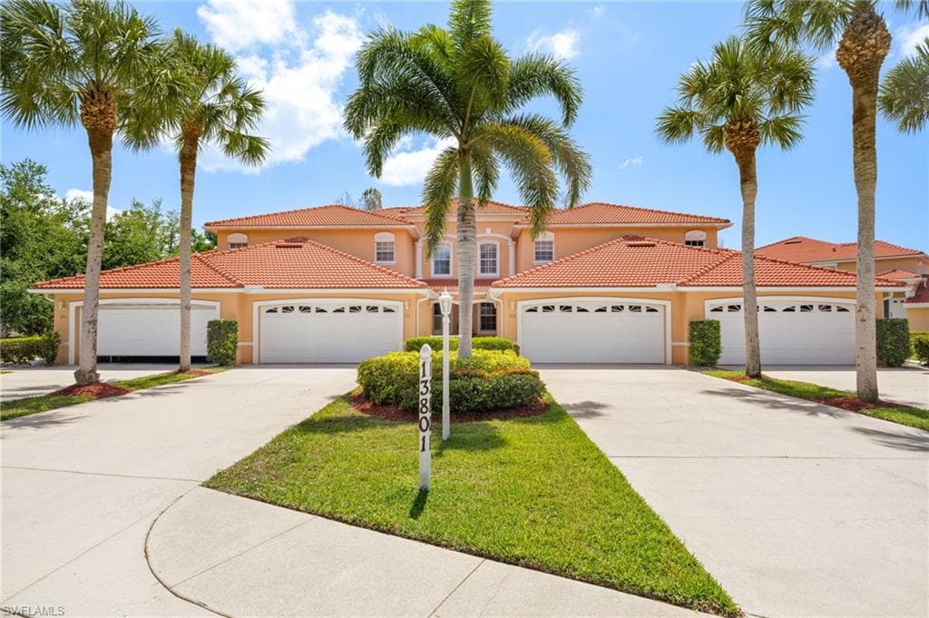13801 Eagle Ridge Lakes DR 102 FORT MYERS, FL 33912