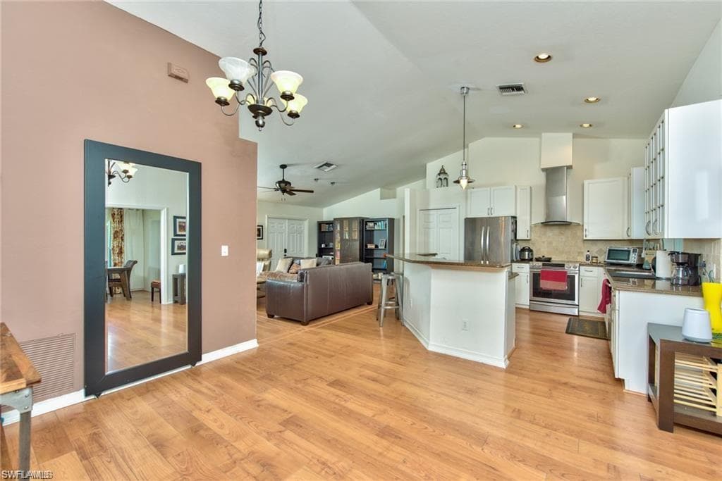 256 Johnnycake DR NAPLES, FL 34110