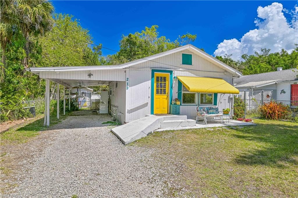 219 Granada BLVD FORT MYERS, FL 33905