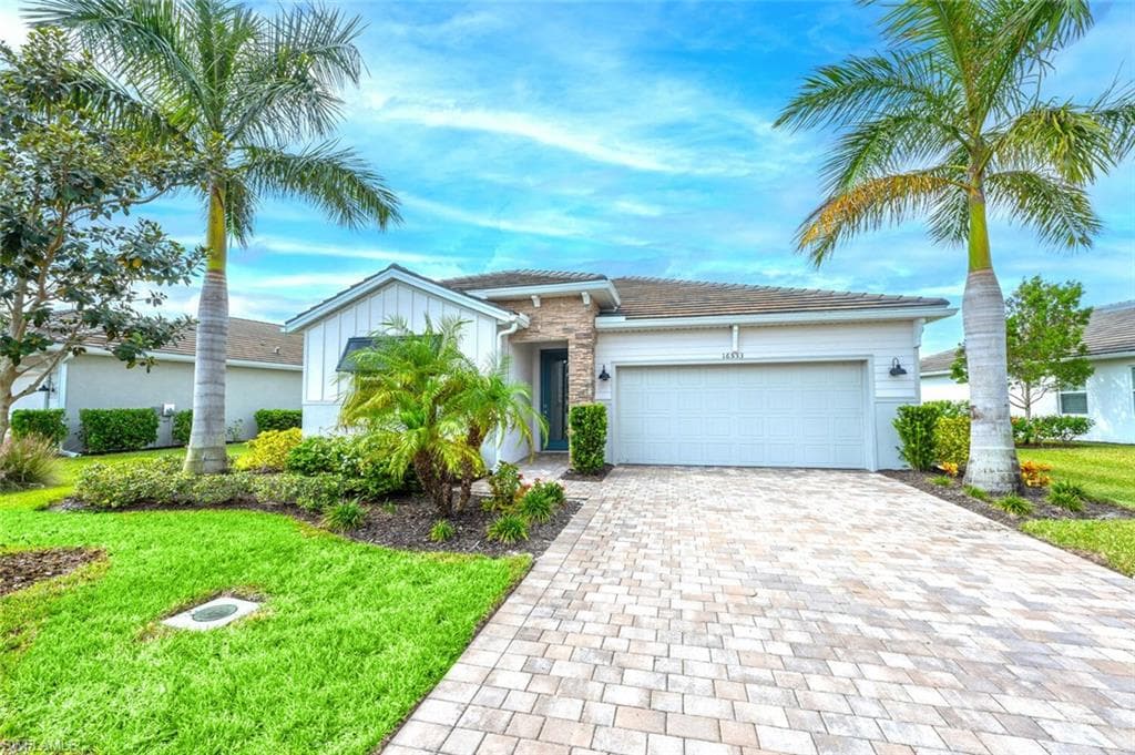 16533 SEAGATE PL BONITA SPRINGS, FL 34135