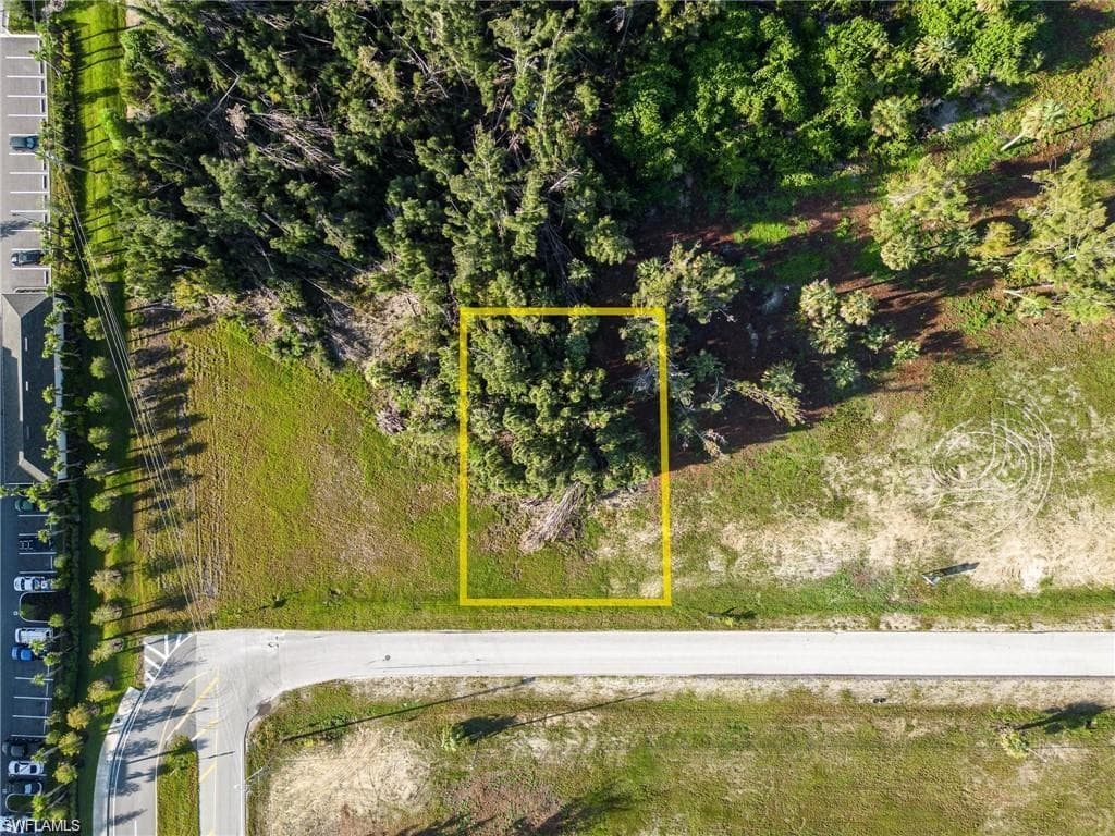804 SW 2nd TER CAPE CORAL, FL 33991