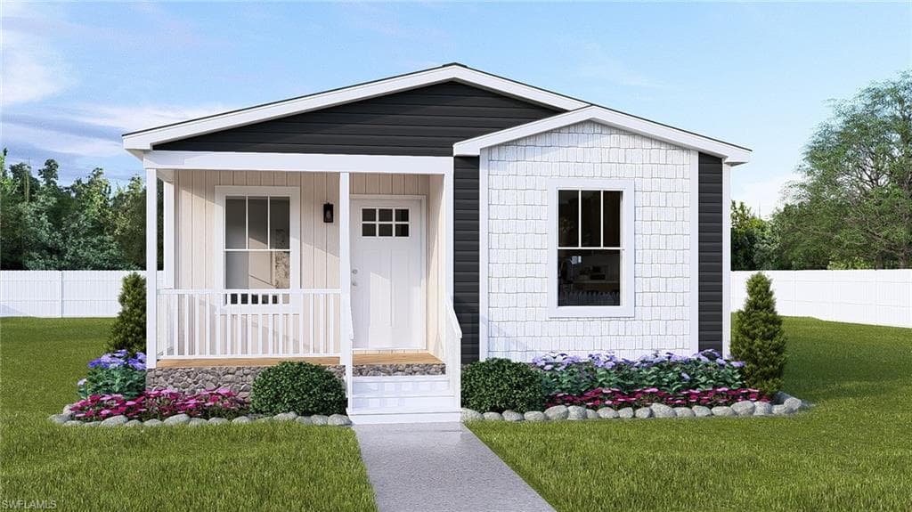 99 Oak LN FORT MYERS, FL 33908