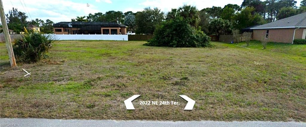 2022 NE 34th TER CAPE CORAL, FL 33909