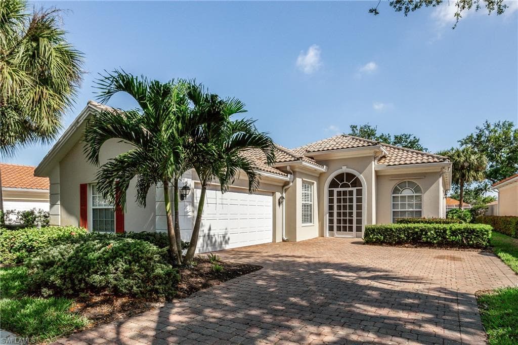 3899 Valentia WAY NAPLES, FL 34119