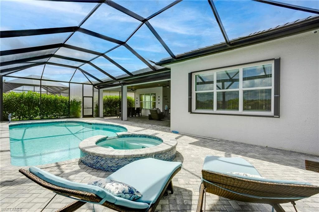 11607 Periwinkle DR NAPLES, FL 34120