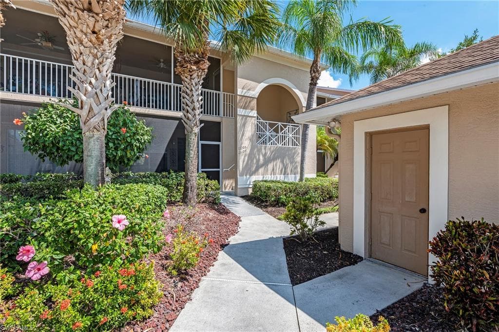 26901 Clarkston DR 105 BONITA SPRINGS, FL 34135