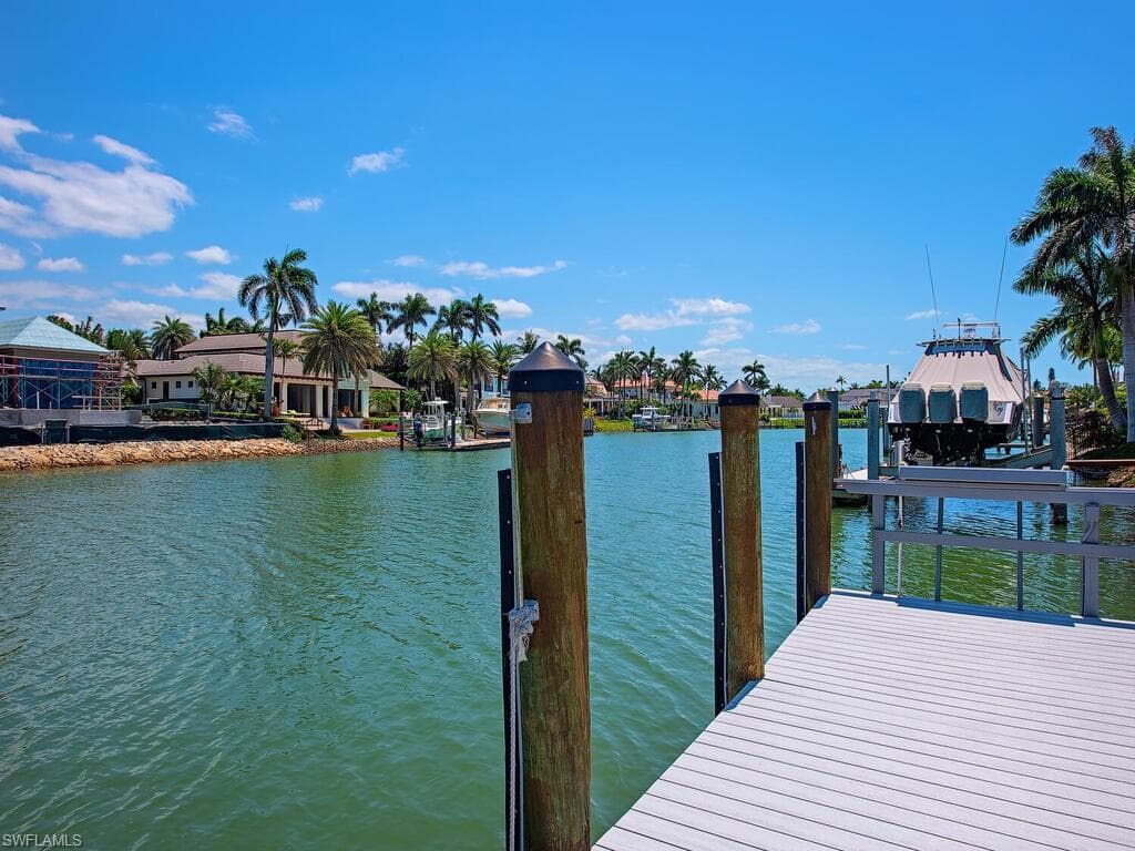 3495 Gin LN NAPLES, FL 34102
