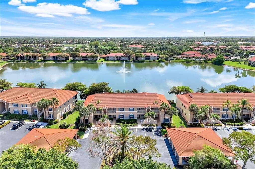 6512 Huntington Lakes CIR 7-101 NAPLES, FL 34119