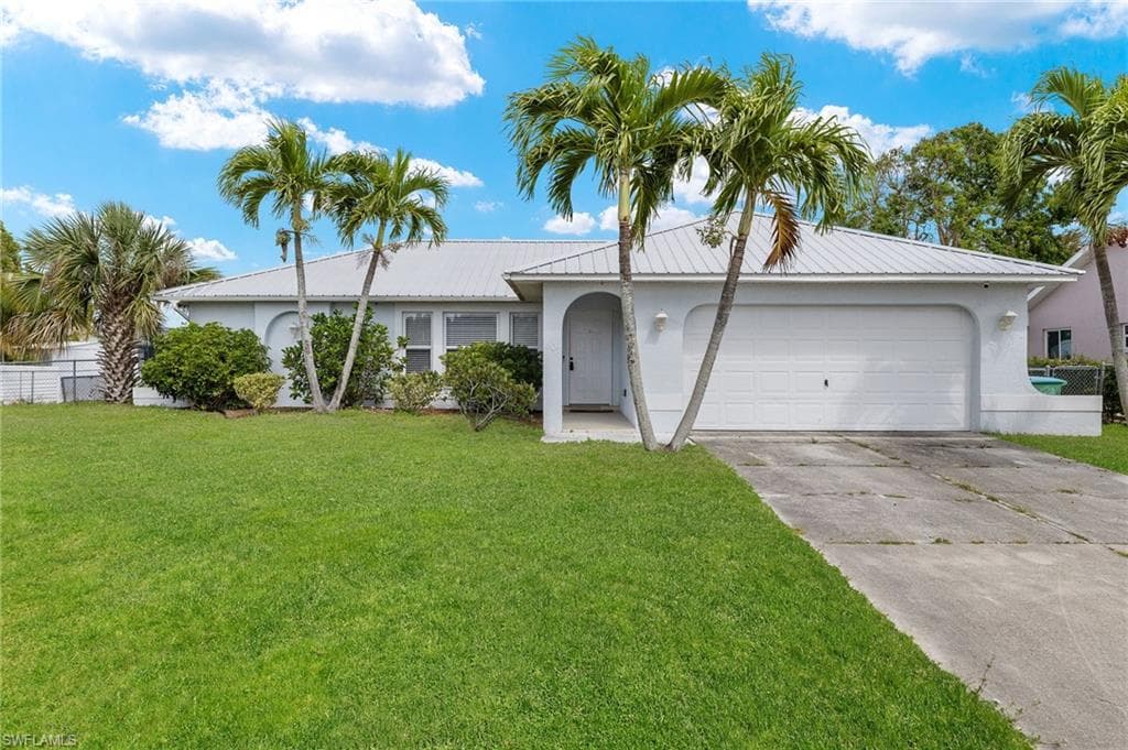 607 SE 2nd AVE CAPE CORAL, FL 33990