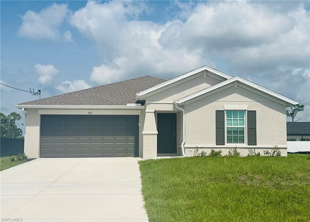627 32nd ST CAPE CORAL, FL 33993