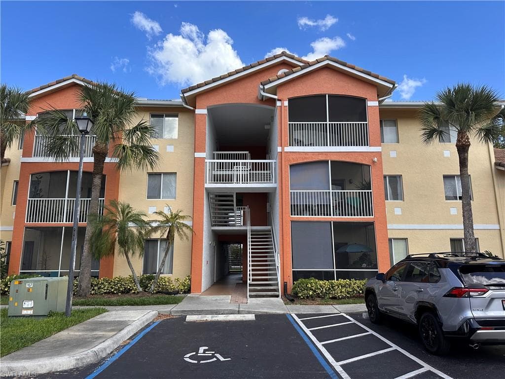 6481 Aragon WAY 103 FORT MYERS, FL 33966
