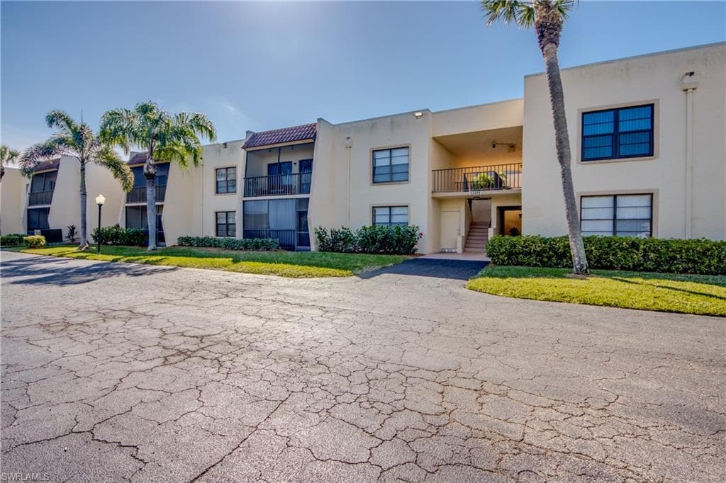 12491 McGregor BLVD 21 FORT MYERS, FL 33919
