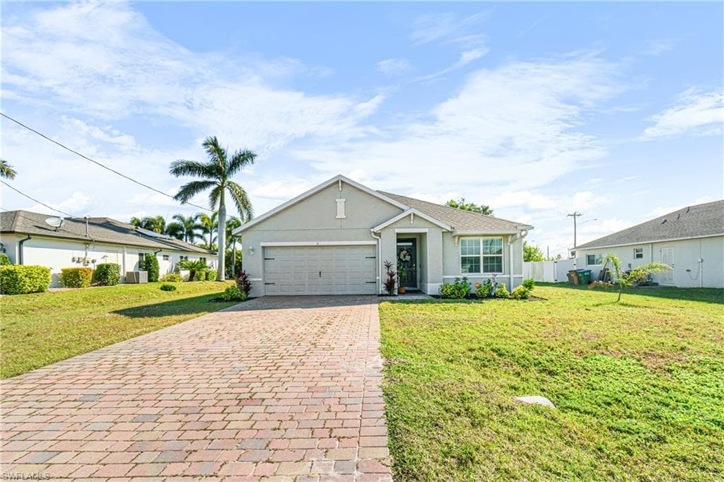 5 NW 8th PL CAPE CORAL, FL 33993
