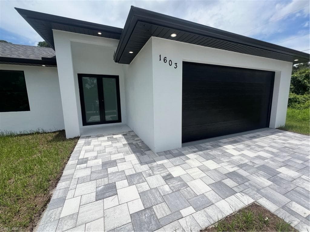 1603 E 5th ST LEHIGH ACRES, FL 33972