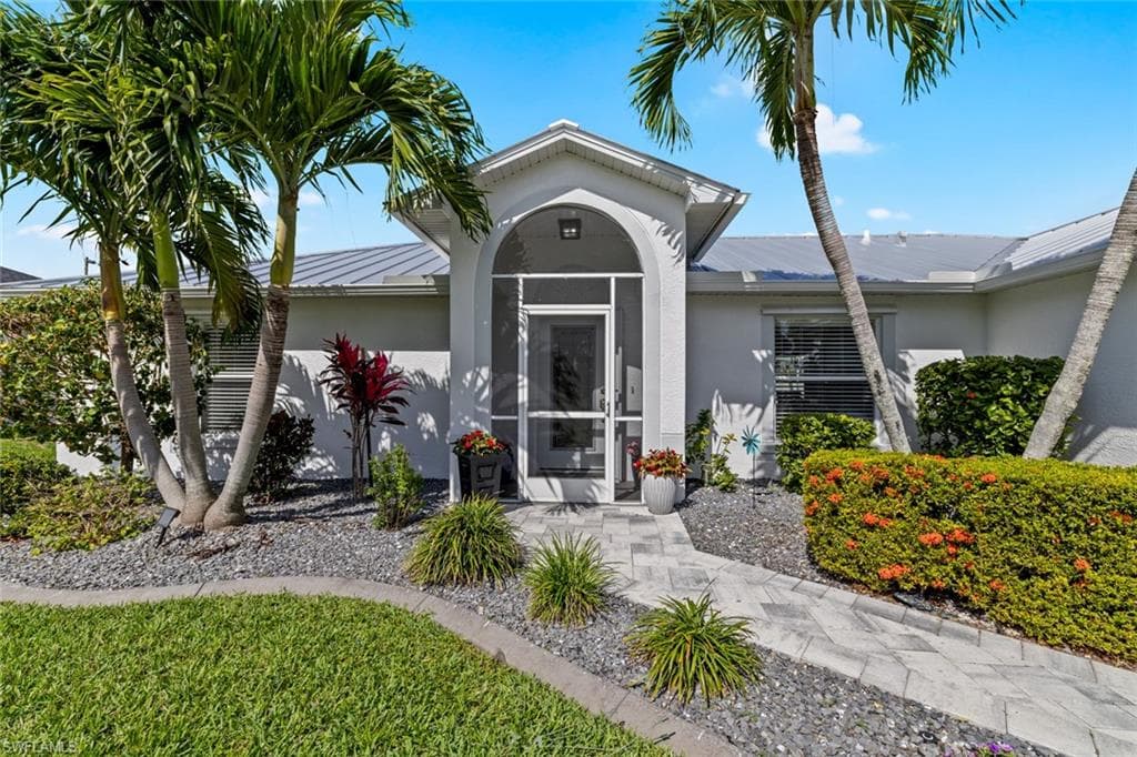 4002 SW 26th CT CAPE CORAL, FL 33914