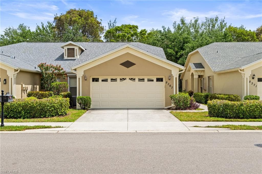 8367 ibis cove CIR a158 NAPLES, FL 34119