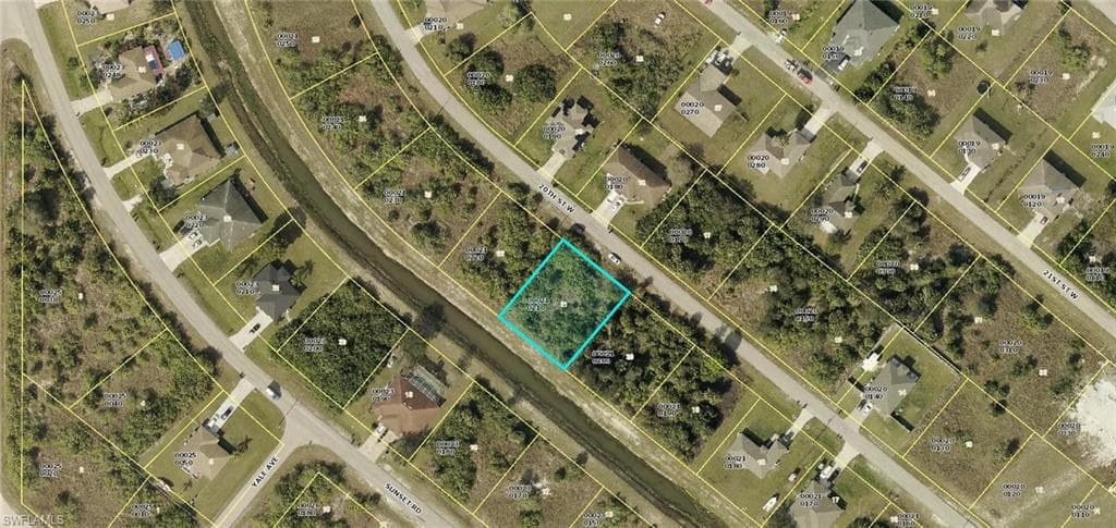 3939 20th ST W LEHIGH ACRES, FL 33971