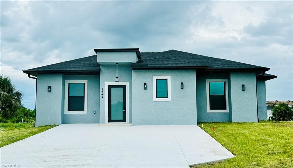 7942 13th PL LABELLE, FL 33935
