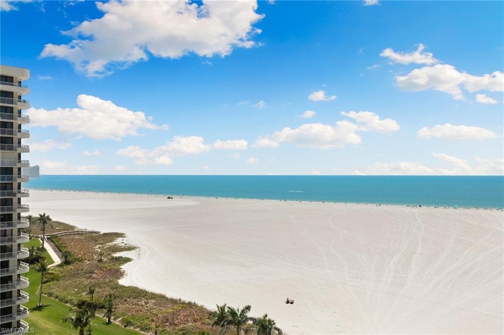 320 Seaview CT 1204 MARCO ISLAND, FL 34145