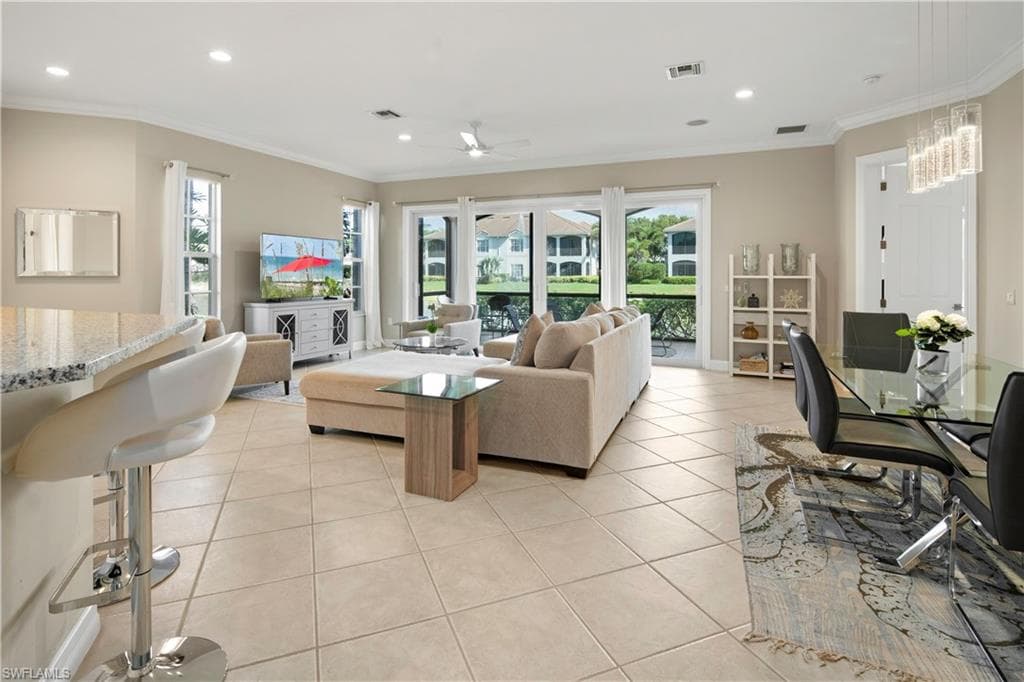 5025 Blauvelt WAY 101 NAPLES, FL 34105