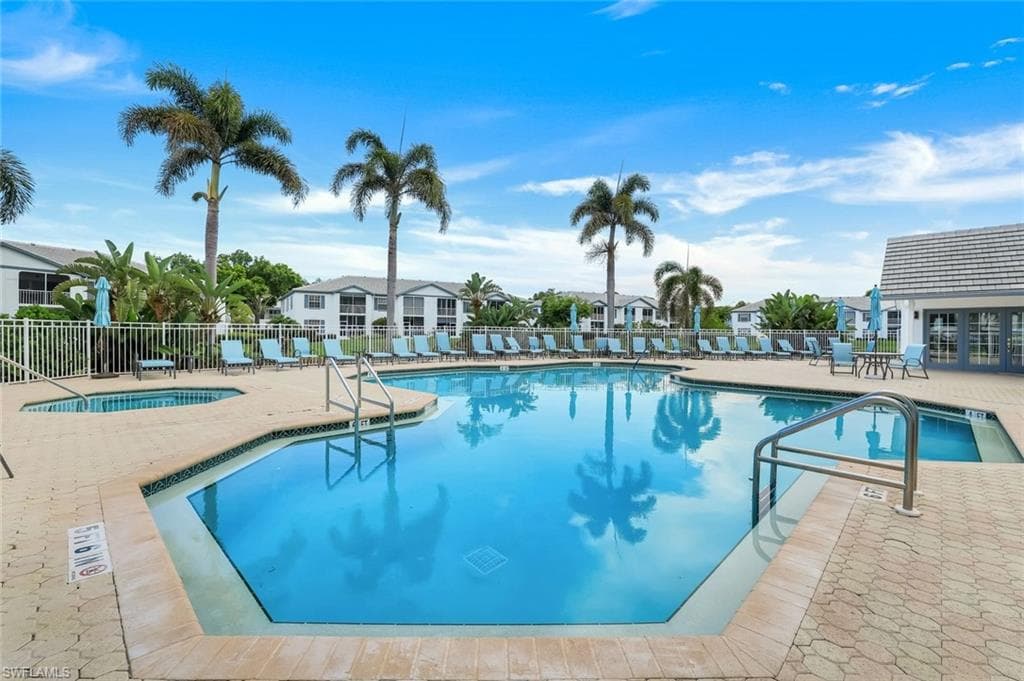 859 Tanbark DR 101 NAPLES, FL 34108