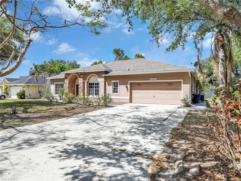 13701 Willow Bridge DR NORTH FORT MYERS, FL 33903