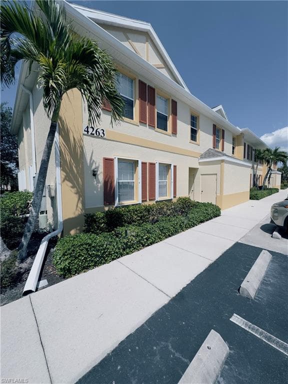 4263 Liron AVE 102 FORT MYERS, FL 33916