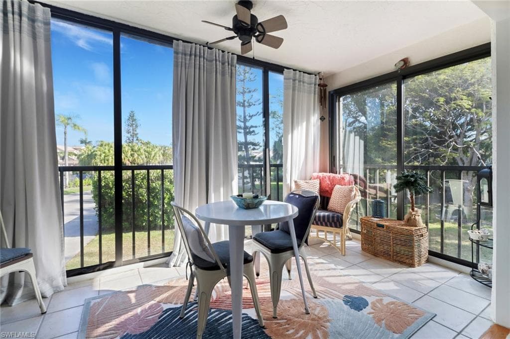 219 Fox Glen DR 1204 NAPLES, FL 34104