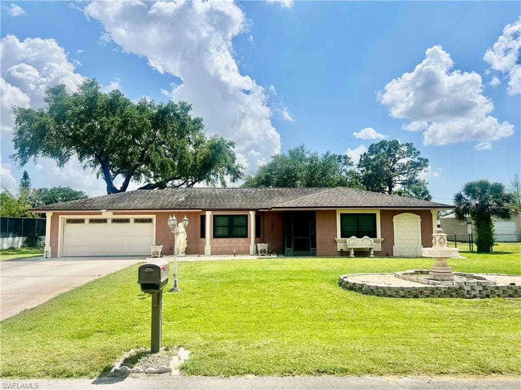 804 E 4th ST LEHIGH ACRES, FL 33936