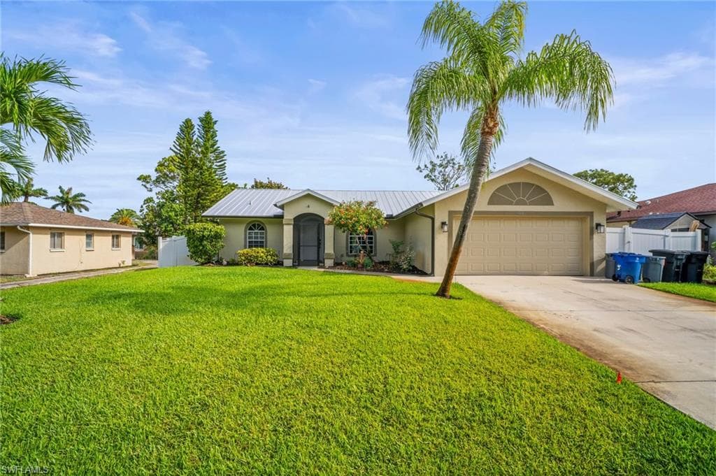9061 Irving RD FORT MYERS, FL 33967
