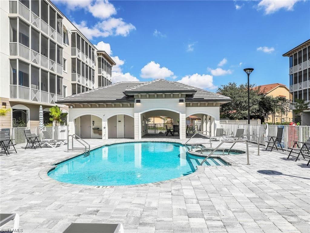 26600 Rosewood Pointe DR 201 BONITA SPRINGS, FL 34135