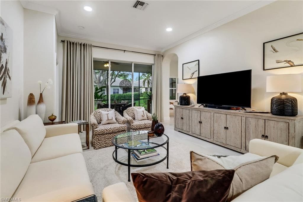 849 Vistana CIR 17 NAPLES, FL 34119