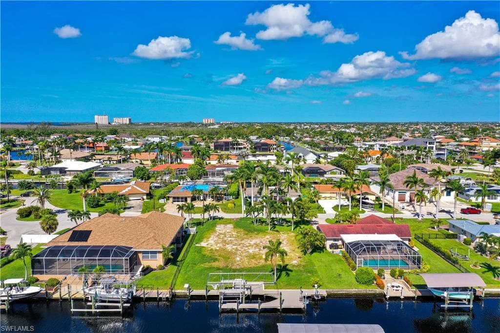 5327 Baypoint CT CAPE CORAL, FL 33904