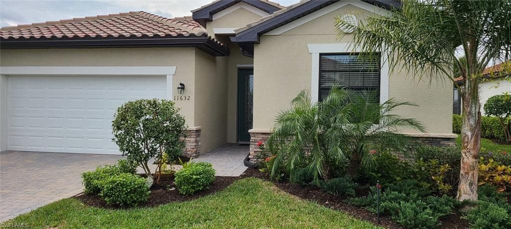 11632 Onyx CIR FORT MYERS, FL 33913