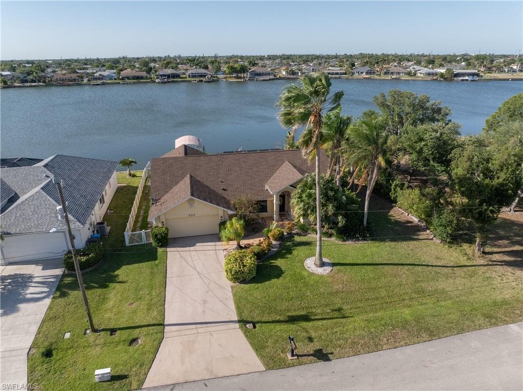 302 SE 5th ST CAPE CORAL, FL 33990