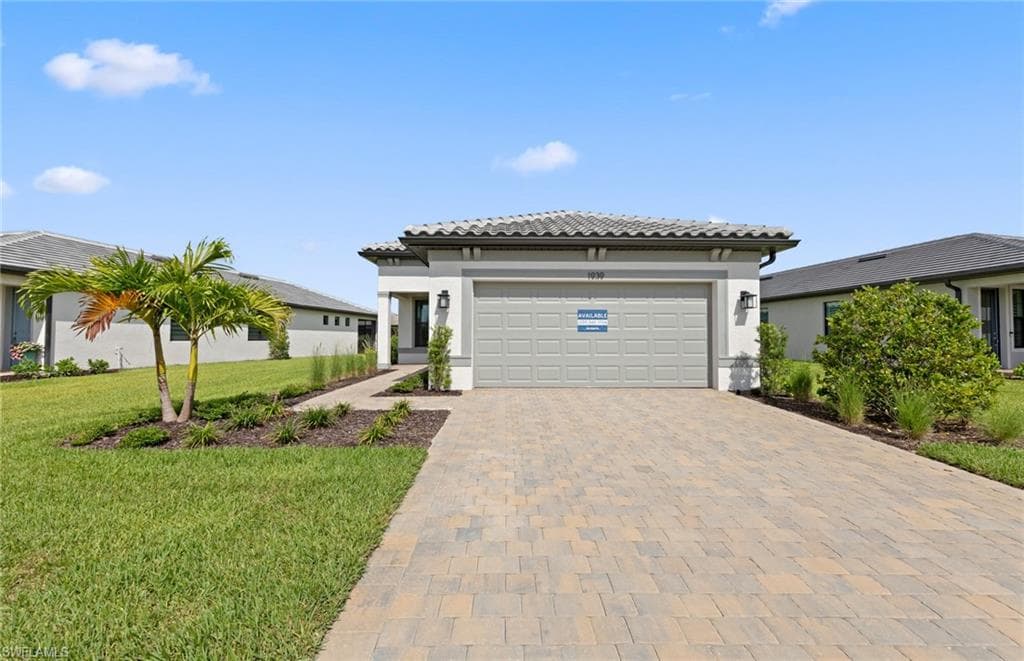 1939 Sierra CT NAPLES, FL 34120