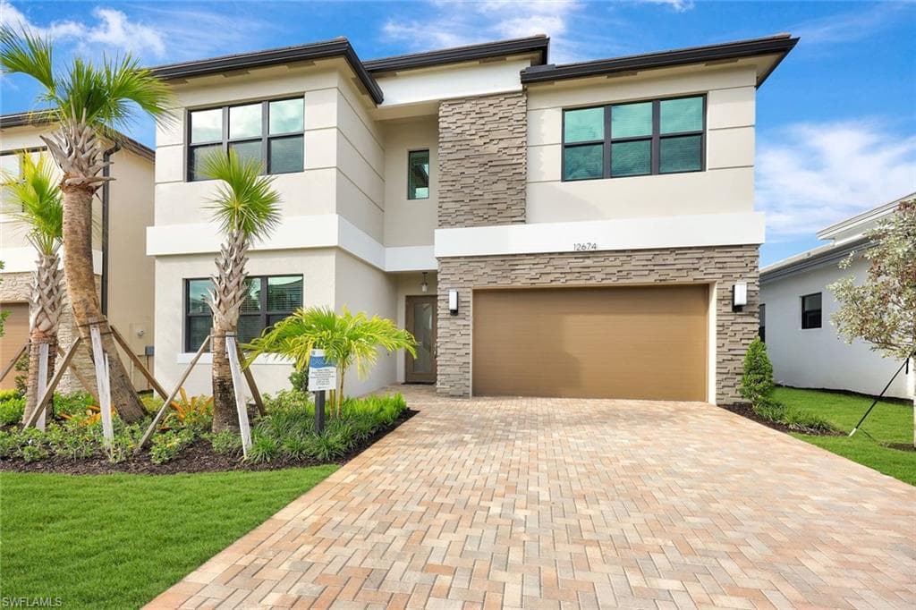 12674 Caballo CT ESTERO, FL 33928