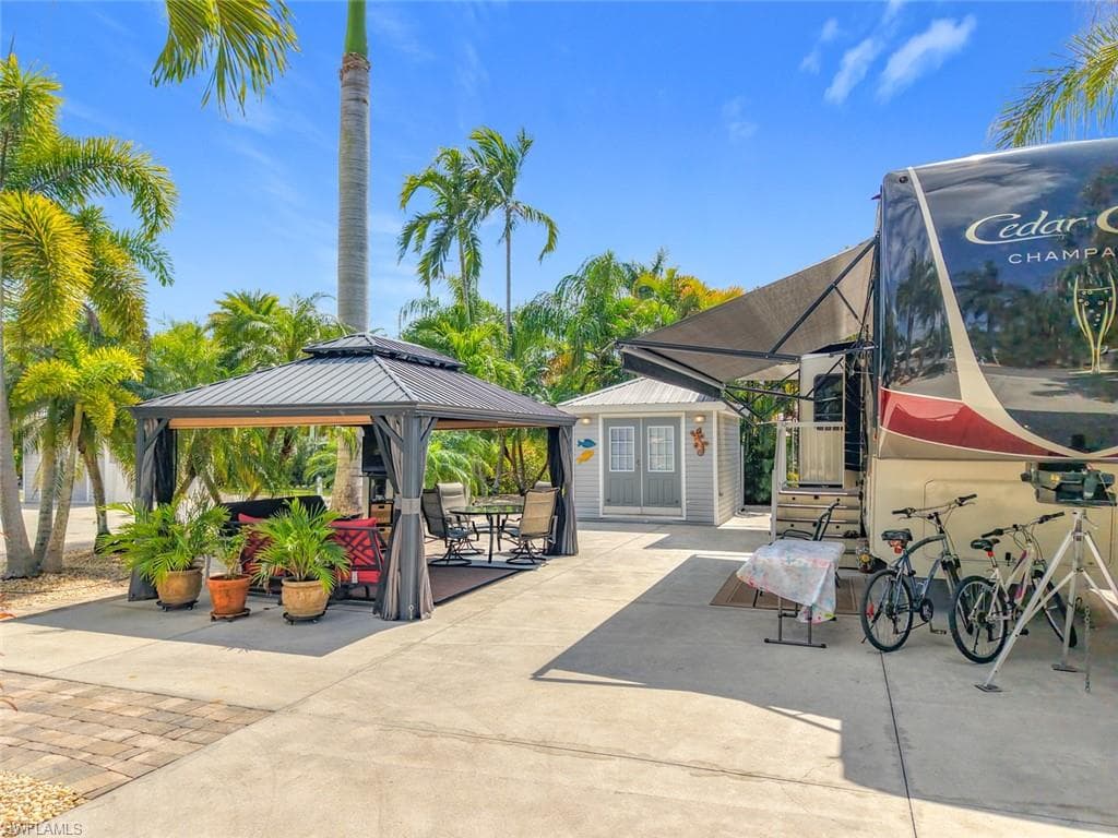 10078 Ramblewood CT FORT MYERS, FL 33905