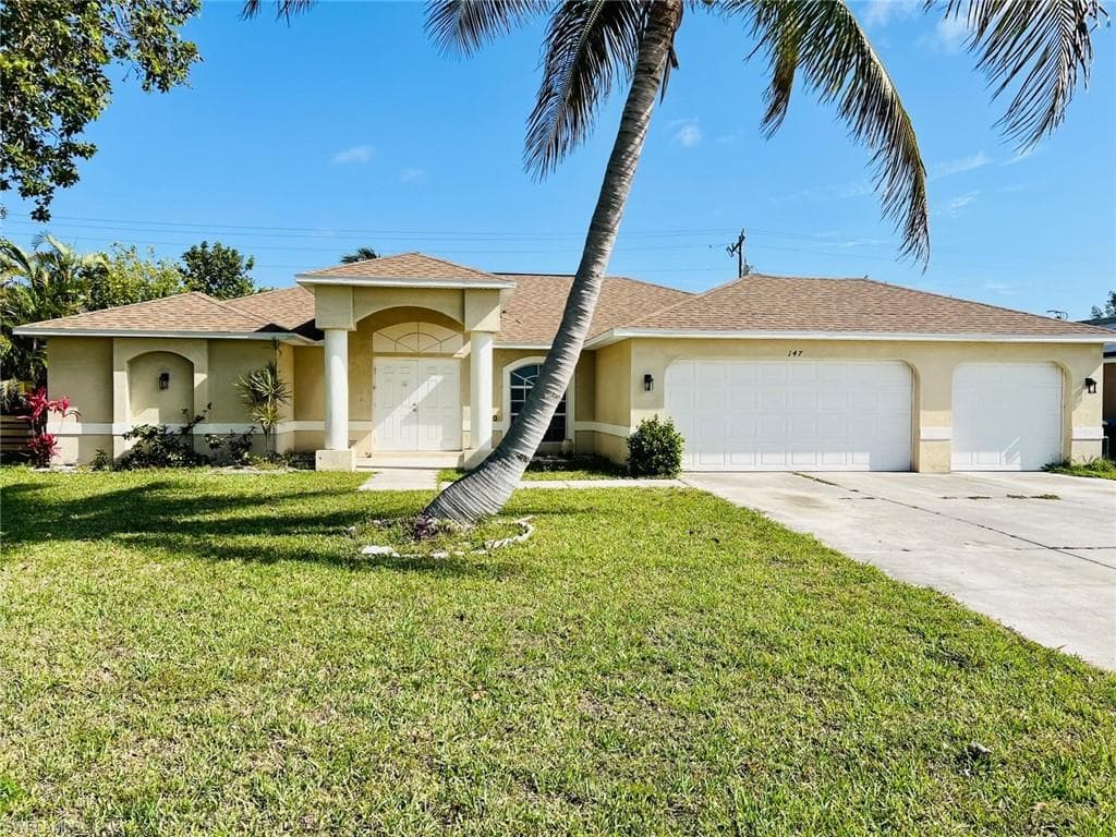 147 SE 30th TER CAPE CORAL, FL 33904