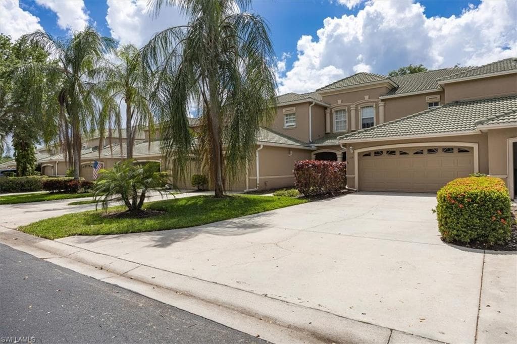 3585 Laurel Greens LN N 103 NAPLES, FL 34119