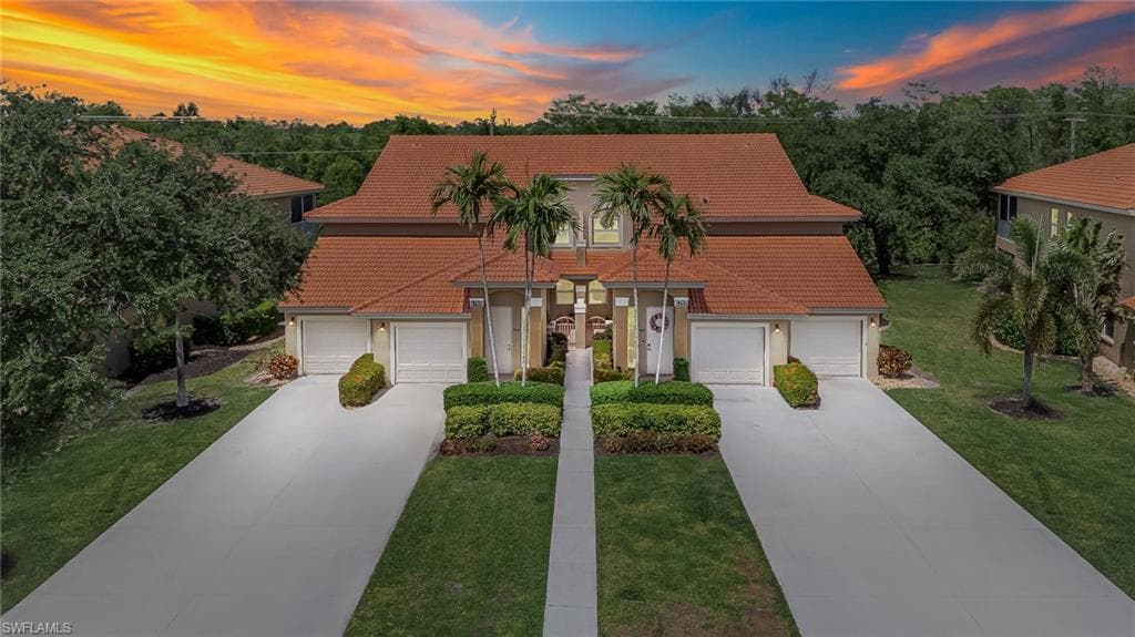 6765 Huntington Lakes CIR 102 NAPLES, FL 34119
